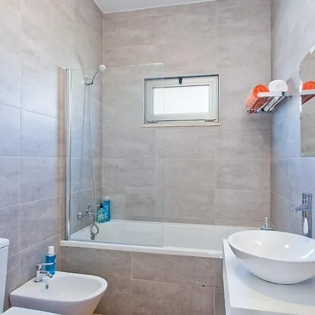 Βίλα Namora - Private Swimming Pool & Hot Jacuzzi Αλμπουφέιρα