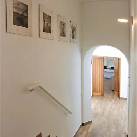 Namora - Private Swimming Pool & Hot Jacuzzi 빌라