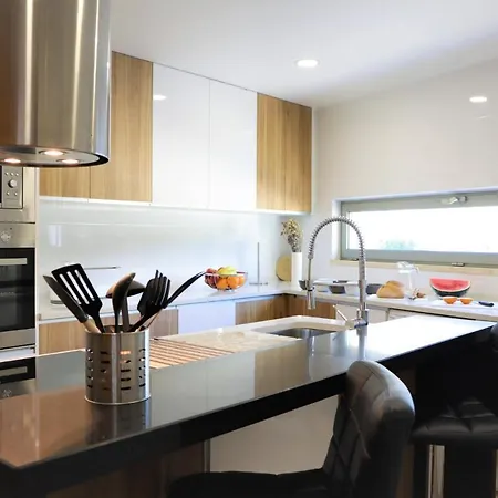 Namora - Private Swimming Pool & Hot Jacuzzi 빌라