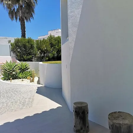 Namora - Private Swimming Pool & Hot Jacuzzi *