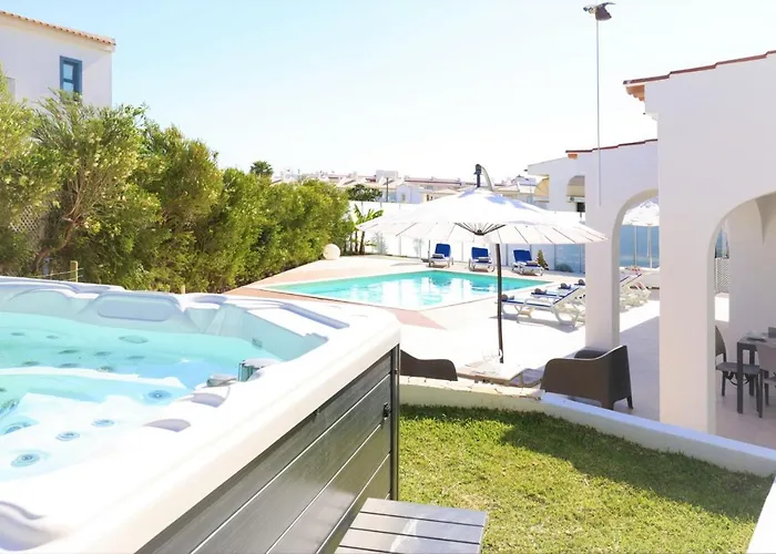 Namora - Private Swimming Pool & Hot Jacuzzi 빌라 *