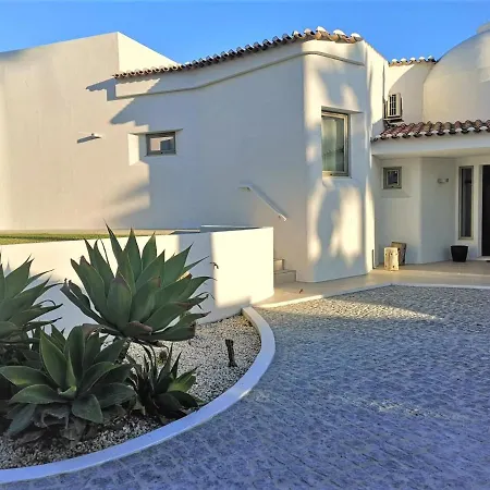 Namora - Private Swimming Pool & Hot Jacuzzi Albufeira